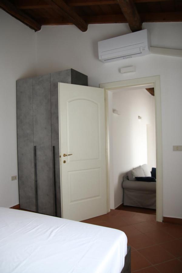 Ferienwohnung Le Vie Del Centro Ferrara Exterior foto
